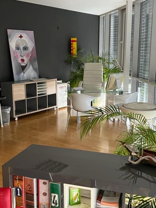 Beratungsplatz in den R&auml;umen der Privatpraxis